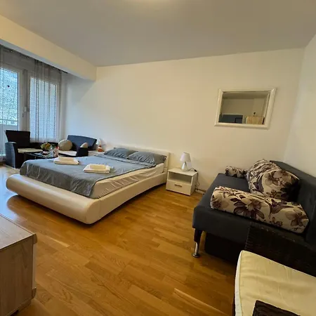 Apartman Little Bee *